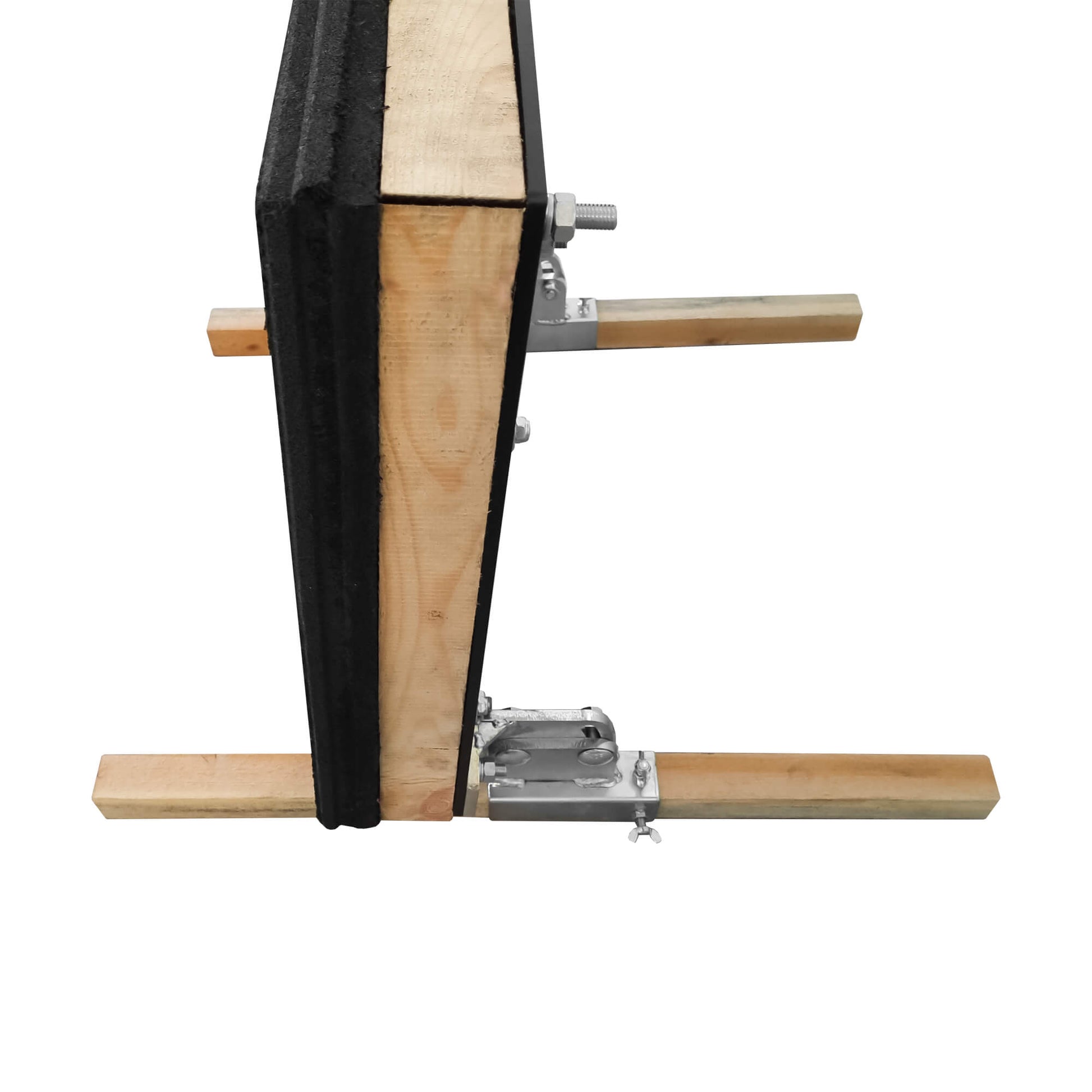 Detailní pohled na přenosný lapač střel z oceli AR500 s gumovou deskou 50 mm